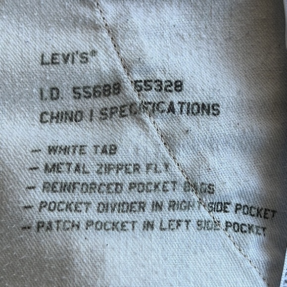 Levi’s Chinos - Picture 6 of 11